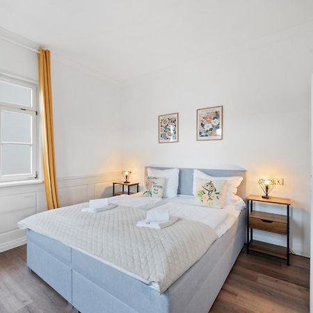 Backhome - Business&Family - Fantastische Schlosslage, Smarttv, Waschtrockner, Netflix, 50Qm, 24H Checkin - Apartment 3 Ludwigsburg Kültér fotó
