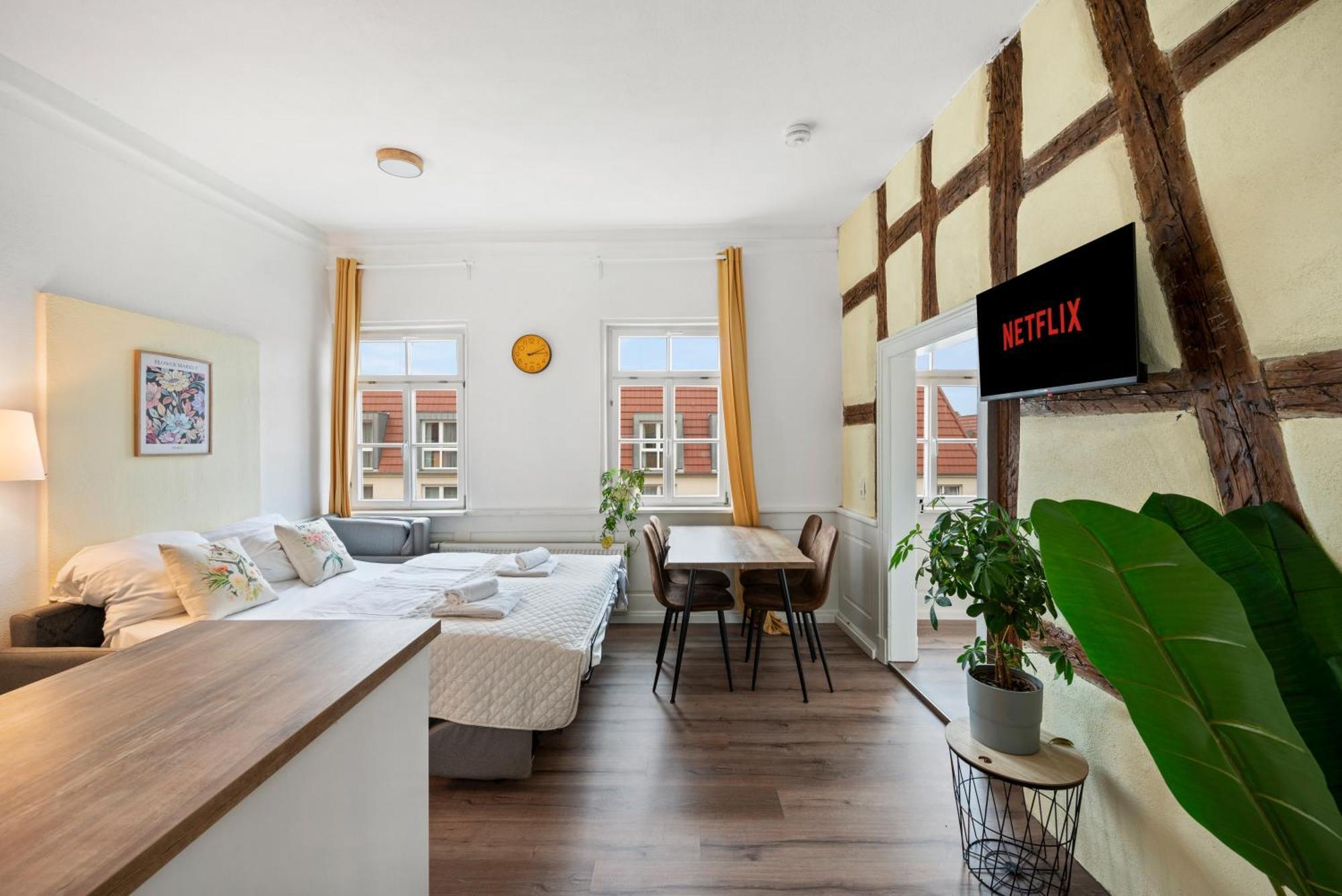 Backhome - Business&Family - Fantastische Schlosslage, Smarttv, Waschtrockner, Netflix, 50Qm, 24H Checkin - Apartment 3 Ludwigsburg Kültér fotó