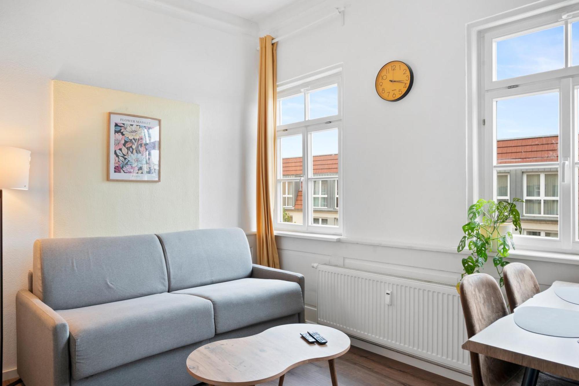 Backhome - Business&Family - Fantastische Schlosslage, Smarttv, Waschtrockner, Netflix, 50Qm, 24H Checkin - Apartment 3 Ludwigsburg Kültér fotó