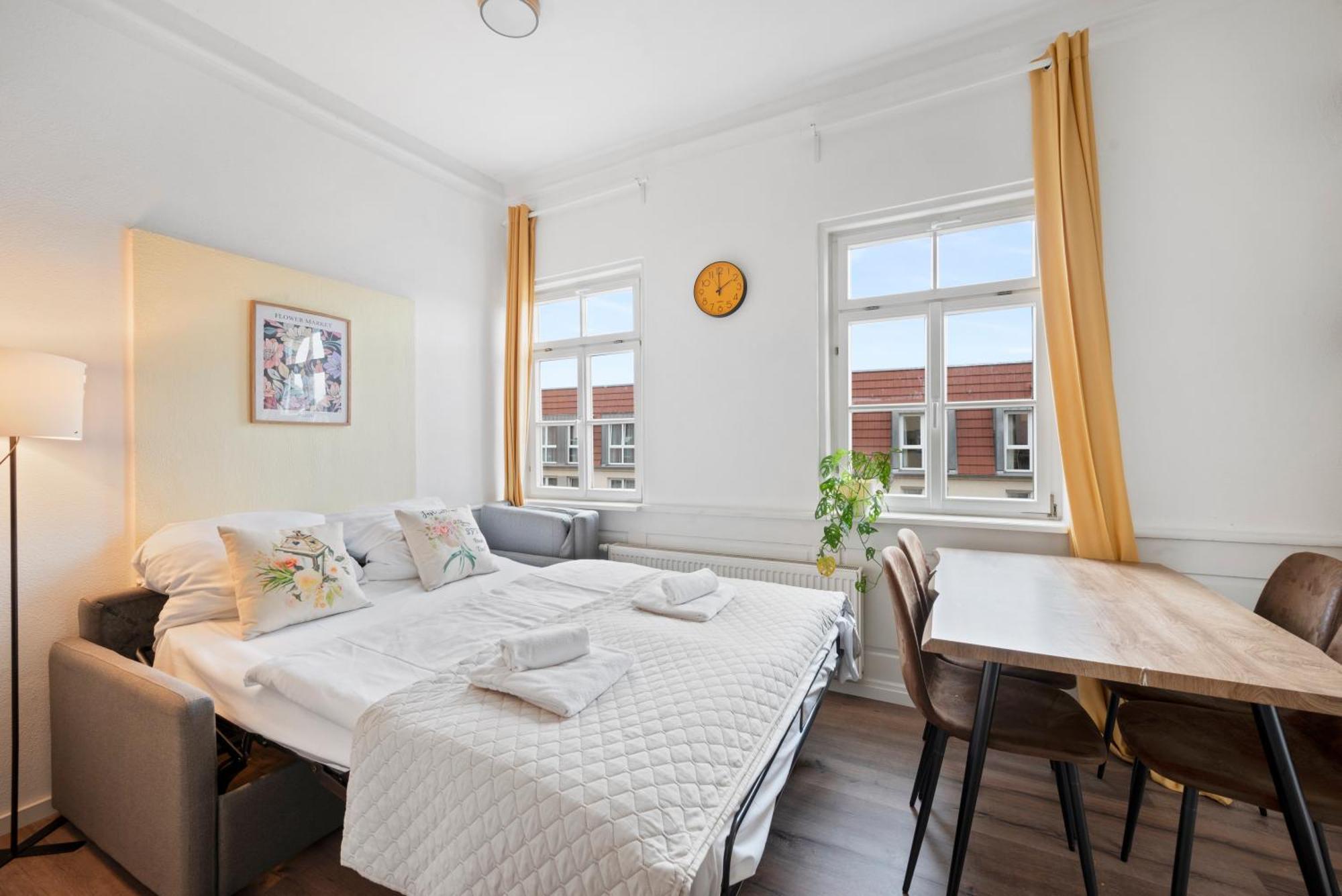 Backhome - Business&Family - Fantastische Schlosslage, Smarttv, Waschtrockner, Netflix, 50Qm, 24H Checkin - Apartment 3 Ludwigsburg Kültér fotó