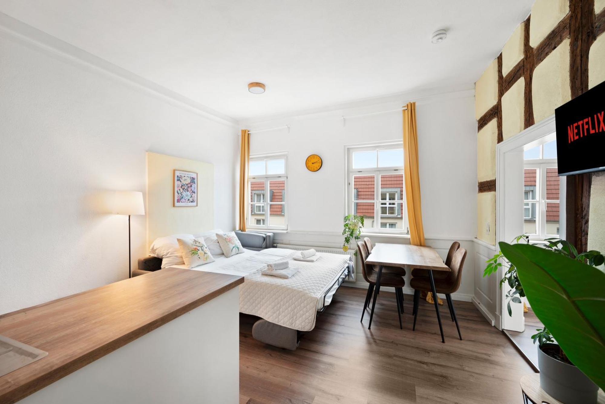 Backhome - Business&Family - Fantastische Schlosslage, Smarttv, Waschtrockner, Netflix, 50Qm, 24H Checkin - Apartment 3 Ludwigsburg Kültér fotó